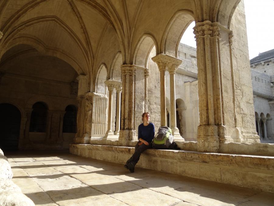 Cloître de l'église Saint-Trophime à Arles (Provence-Alpes-Côte d'Azur)