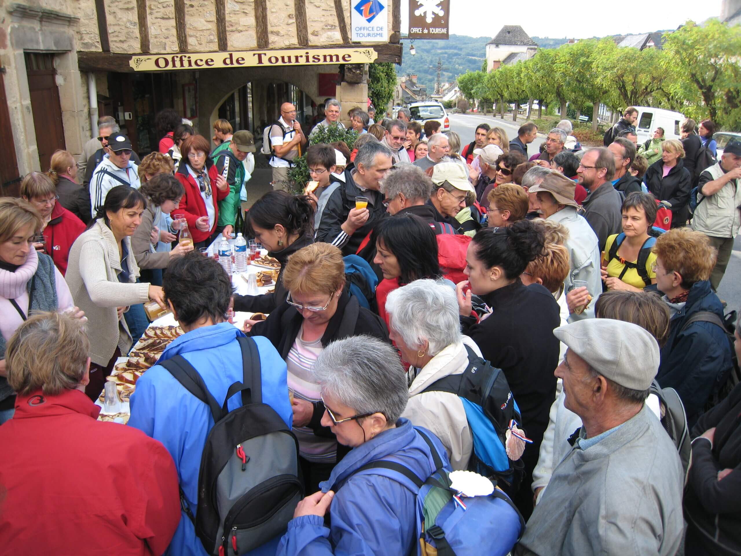 Pèlerinage Najac ©Du Bas Rouergue vers Compostelle