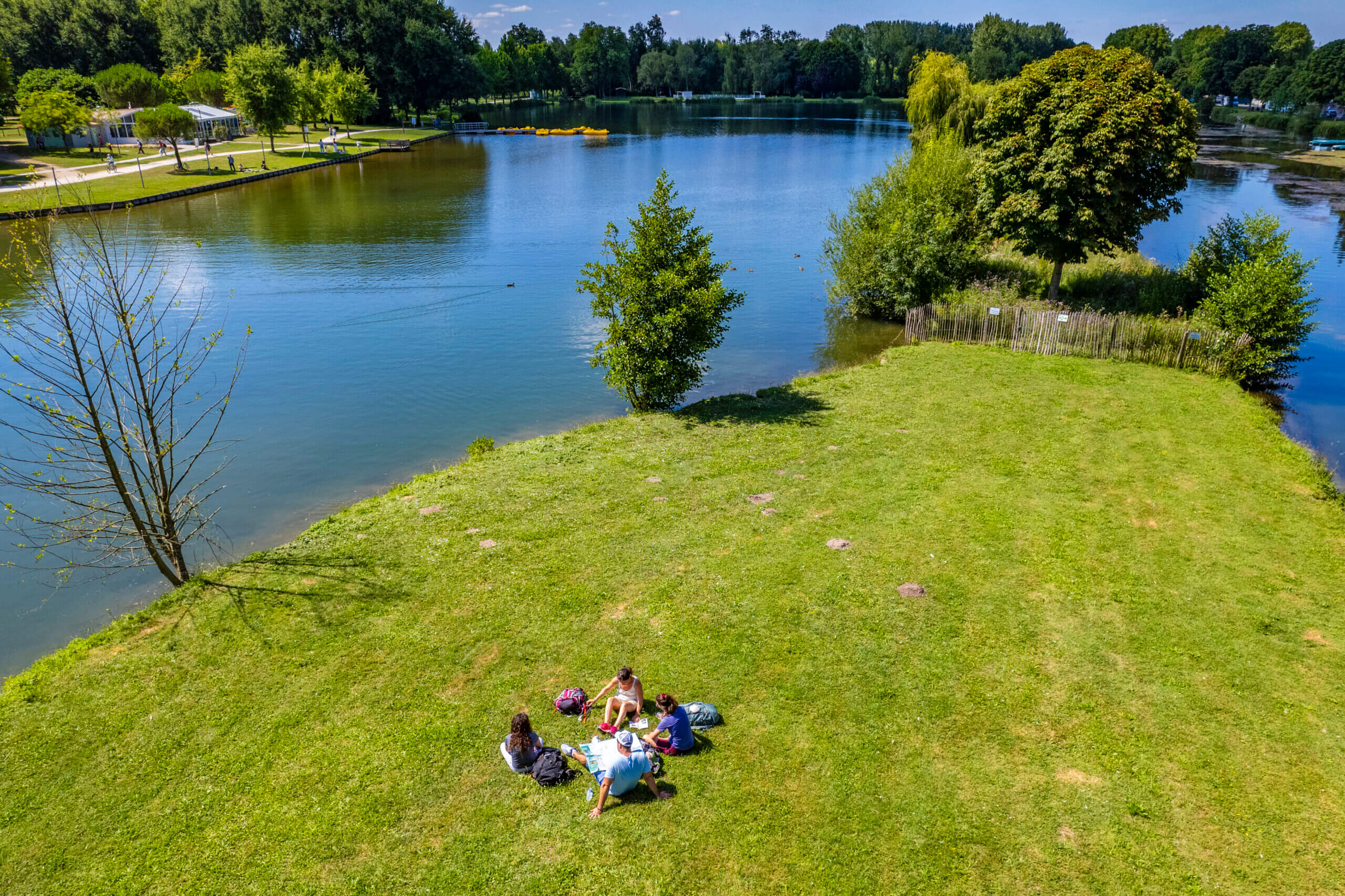 Saint Jean d'Angély - Plan d'eau ©AFCC JJGelbart