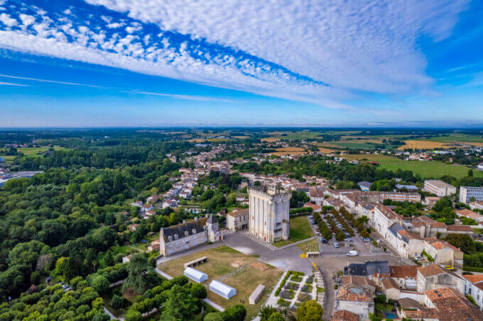 Vue aérienne de Pons ©AFCC JJGelbart