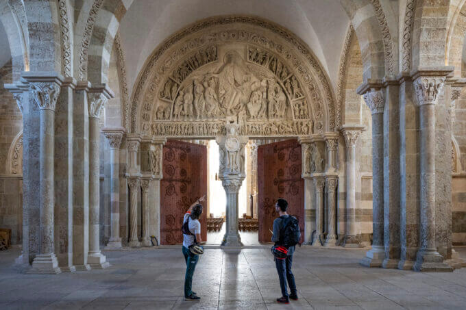 Tympan de Sainte Marie Madeleine - Vézelay ©AFCC JJGelbart