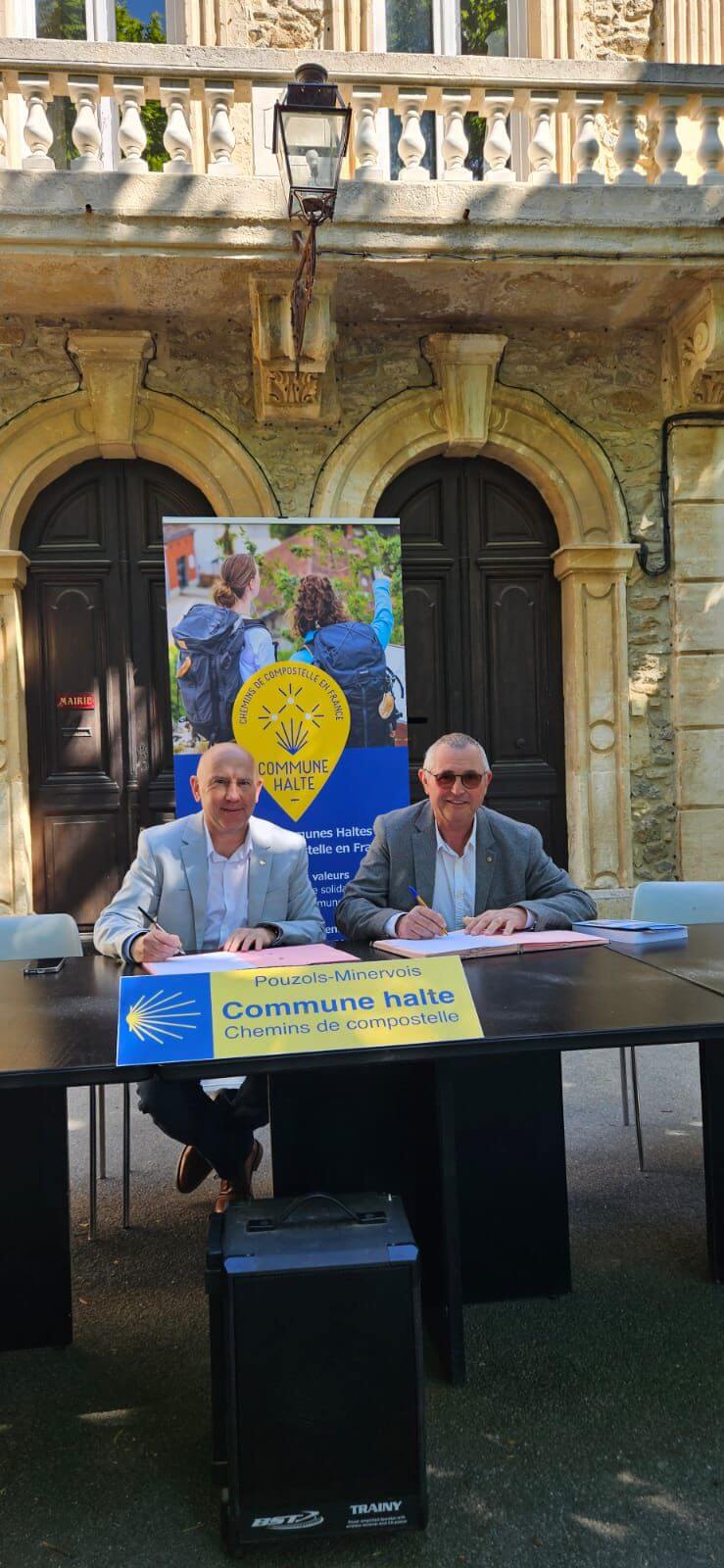 Signature pour la labellisation de Pouzols Minervois comme "Communes Haltes - chemins de compostelle en France"- 2024