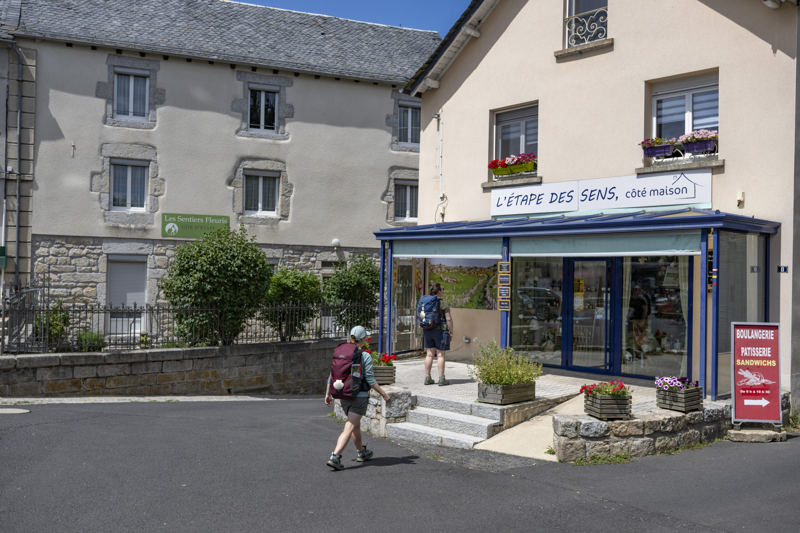 Boutique l'étape des sens - Peyre-en-Aubrac ©AFCC JJGelbart